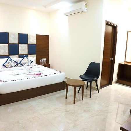 Hotel Vihaan Residency Zirakpur Dış mekan fotoğraf