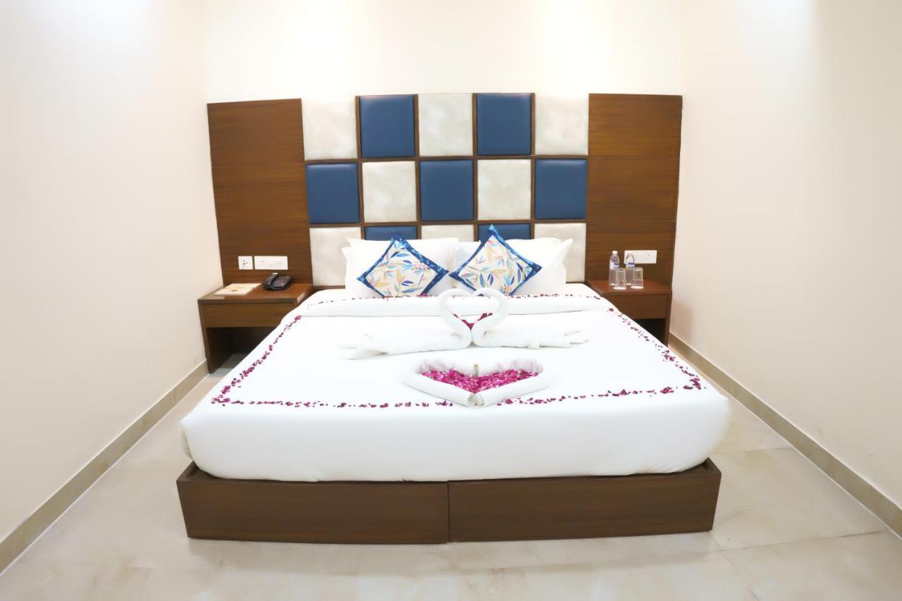 Hotel Vihaan Residency Zirakpur Dış mekan fotoğraf