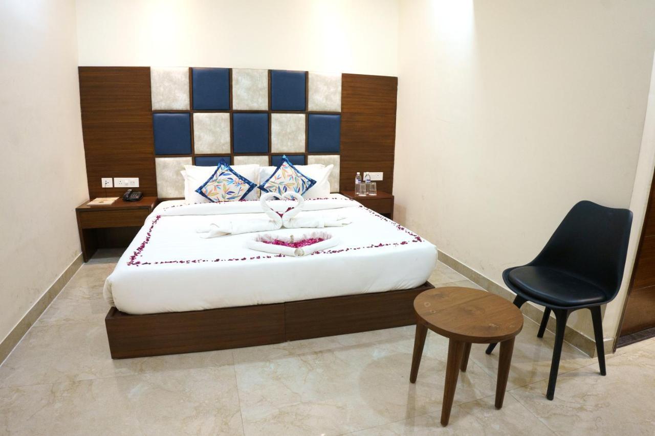 Hotel Vihaan Residency Zirakpur Dış mekan fotoğraf