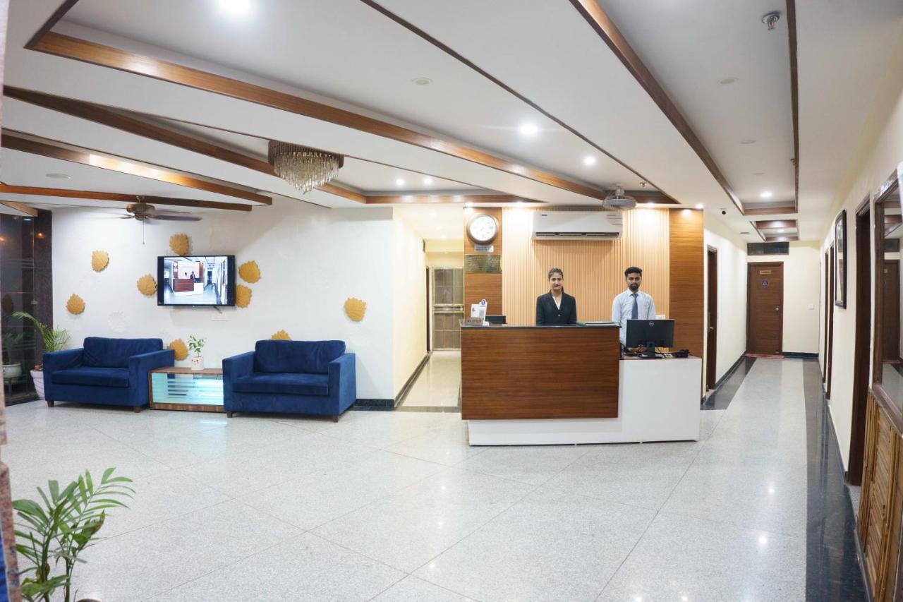 Hotel Vihaan Residency Zirakpur Dış mekan fotoğraf